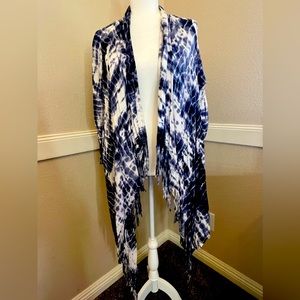 Light weight coverup. Great for beach or just a light coverup over a tank.